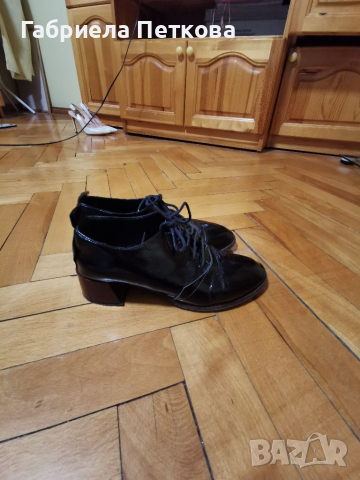 Обувки на GiAnni , снимка 2 - Дамски ежедневни обувки - 36252808