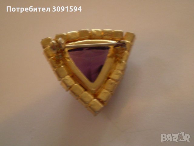 Стилна триъгълна брошка, снимка 4 - Антикварни и старинни предмети - 34496779