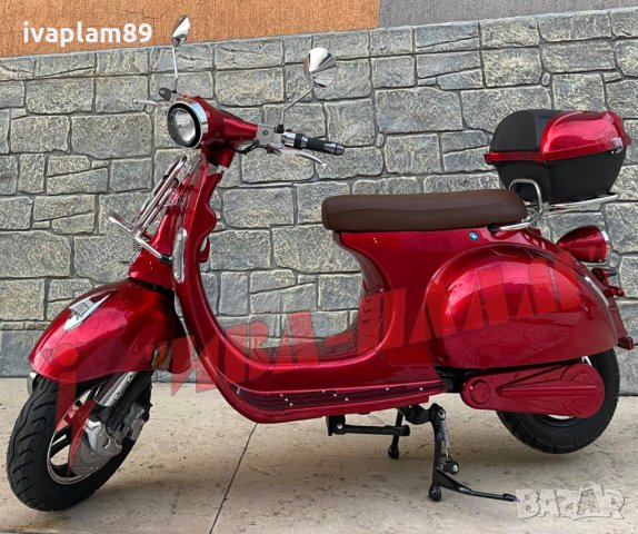 Електрически скутер Elektro Futura дизайн Vespa 4000W 20Ah/7 4000W 20Ah/72V+документи за регистрация, снимка 2 - Мотоциклети и мототехника - 34447368
