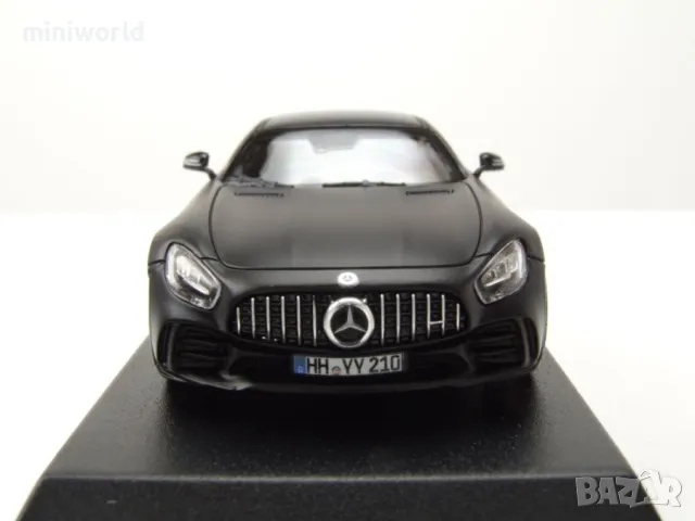 Mercedes AMG GT-R 2019 - мащаб 1:43 на Norev моделът е нов в PVC дисплей-кейс, снимка 5 - Колекции - 49553417
