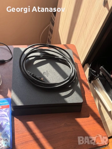 Продавам PlayStation 4 slim  500Gb