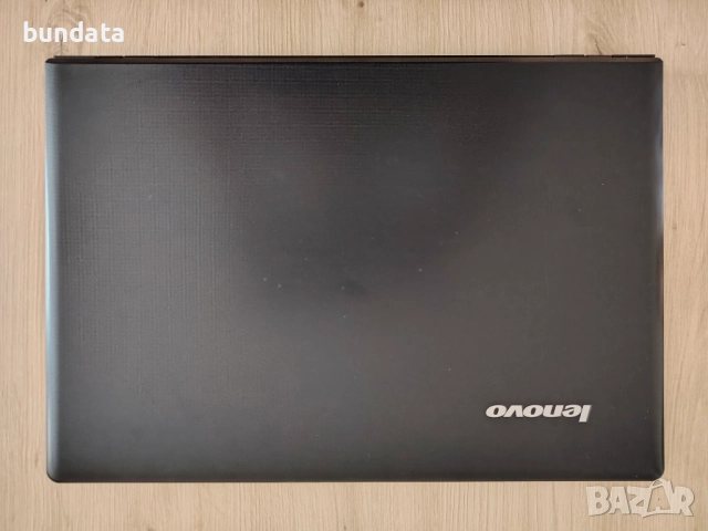 Лаптоп Lenovo 300 '17