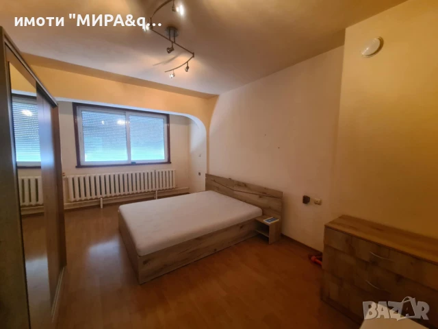 АПАРТАМЕНТ С ТРИ СПАЛНИ В ТОП ЦЕНТЪРА НА ХАСКОВО, снимка 2 - Апартаменти - 51168244