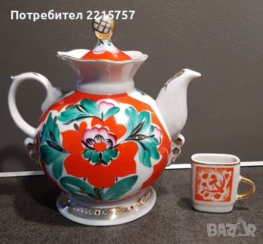 Декоративен руски чайник, ръчно рисуван от 1970г.