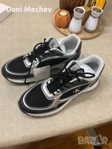Маратонки Calvin Klein 45 номер, снимка 2 - Маратонки - 56106876