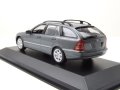Mercedes C-Klasse T-Modell S203 Kombi 2001 - мащаб 1:43 Maxichamps моделът е нов в PVC дисплей-кейс, снимка 17