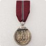 Нацистки медал на Вермахта , снимка 1 - Антикварни и старинни предмети - 40059191