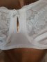 Triumph 80 D Бял дантелен сутиен , снимка 2