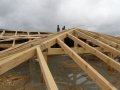 Цялостно изграждане на нов покрив  Пренареждане на керемиди  Поставяне на битумни керемиди