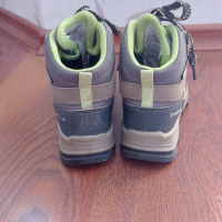  Туристически обувки от Decathlon, номер 31, снимка 3 - Детски боти и ботуши - 44681751