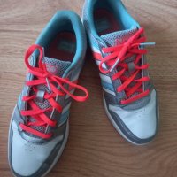 дамски маратонки Adidas кецове, снимка 2 - Маратонки - 40682470