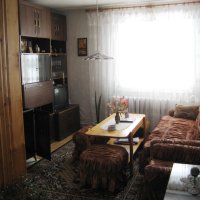 Продавам къща на три етажа, снимка 4 - Къщи - 41532496