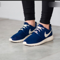 маратонки  Nike Roshe One номер  40,5-41, снимка 2 - Маратонки - 32425439