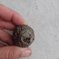 Старо възрожденско голямо сачанено копче от носия накит, снимка 4 - Антикварни и старинни предмети - 41374431