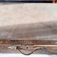 Стар военен куфар с надпис, снимка 1 - Декорация за дома - 39430986
