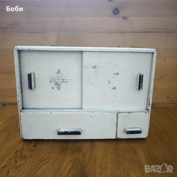 Стара аптечка, снимка 1