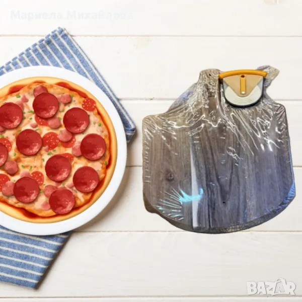 Дървена дъска за пица с уред за лесно  рязане., снимка 1
