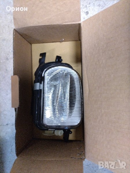 Чисто нов десен фар за мъгла на Mercedes C-class W203, снимка 1
