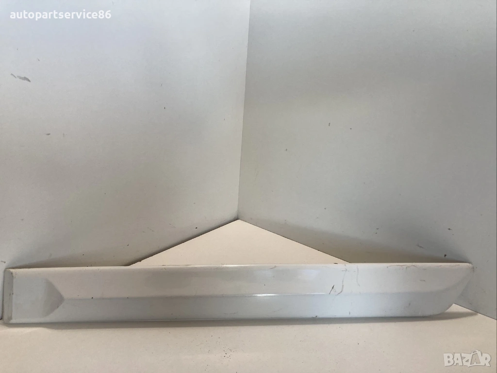 Лява задна декоративна лайсна за врата бяла за KIA Rio 1.5 CRDi (2009) 87733-1G600, снимка 1