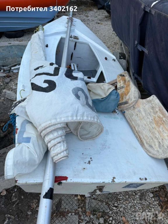 Ветроходна лодка клас Кадет, снимка 1