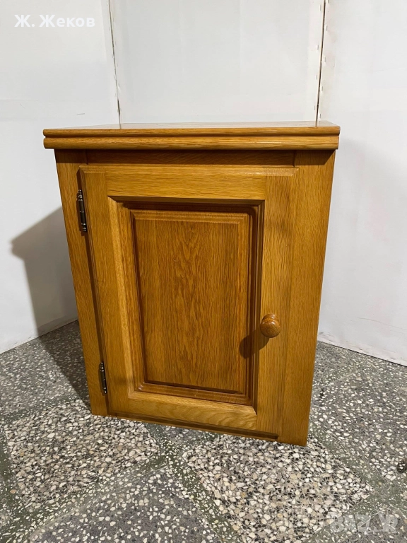 Масивно шкафче, снимка 1