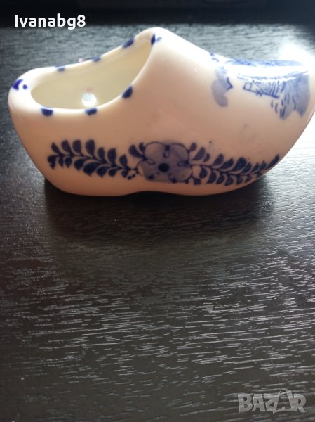 Сувенири: Холандска пантофка, дървена купа, малка сувенирна лъжичка , снимка 1