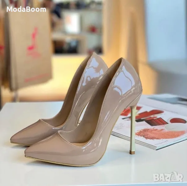 Обувки на ток - Лак, снимка 1