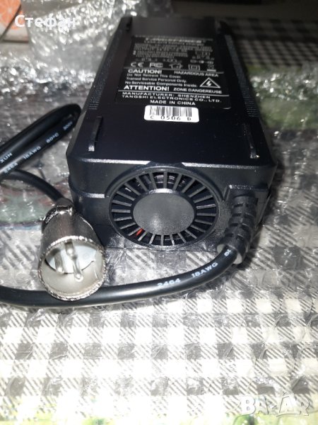 зарядно 24V 5A с кръгла букса за инвалидна количка, снимка 1