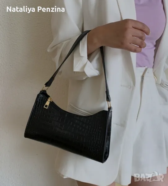 Дамска чанта за през рамо среден разме, снимка 1