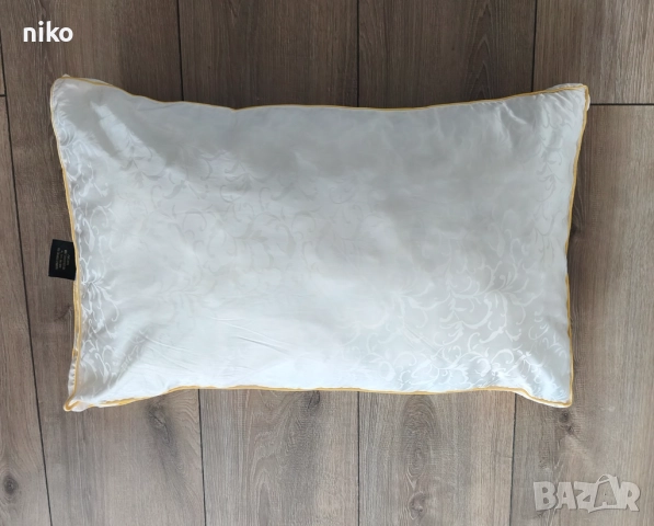 копринена възглавница с пълнеж от черничева коприна Prestige Pillows, снимка 5 - Възглавници - 52942568