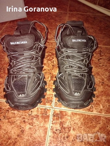 Balenciaga Track 2.0 LED, снимка 2 - Маратонки - 53850585