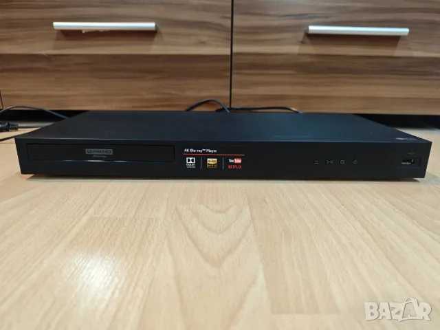 4K Ultra HD Blu-ray плеър LG UBK90 (Dolby Vision, HDR10, Wi-Fi)