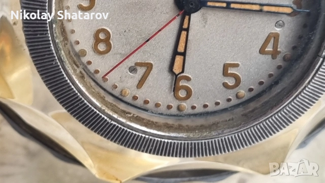 Руски часовник , снимка 3 - Антикварни и старинни предмети - 53536988