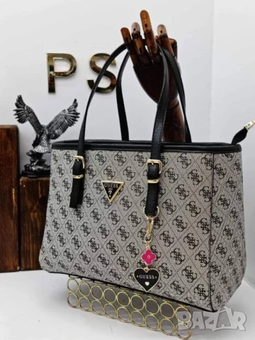 чанти guess , снимка 5 - Чанти - 51429358