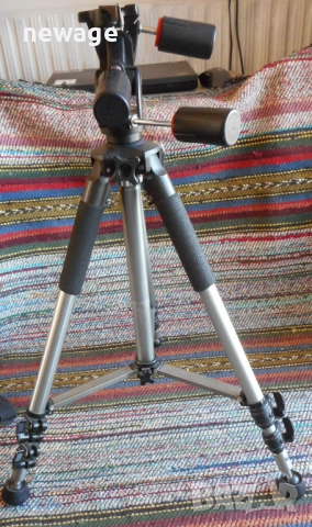 НОВ Canon EOS 700D с 3 обектива, статив и приклад, снимка 12 - Фотоапарати - 52771961