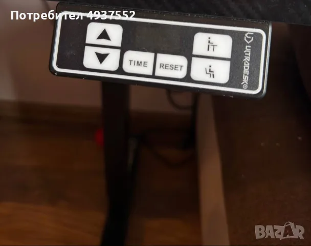 Гейминг бюро Ultradesk с ел. механизъм Carbon + gaming pad gift , снимка 4 - Геймърски - 55943333