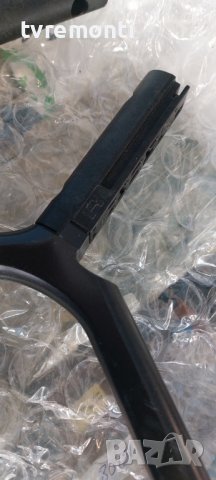 крачета за телевизор Samsung модел UE55NU7179U, снимка 2 - Стойки, 3D очила, аксесоари - 41912454