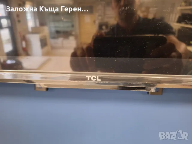 43" Led Smart TV TCL 43P6K, снимка 2 - Телевизори - 55799706