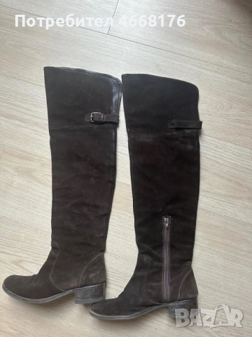 Велурени чизми Benetton, снимка 2 - Дамски ботуши - 52647132