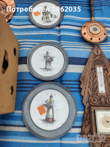 Стенни чинии , ретро , снимка 1 - Антикварни и старинни предмети - 44684414