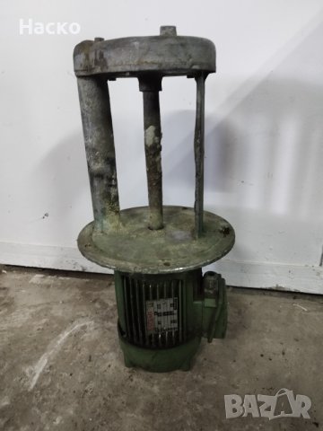 Помпа за охлаждаща течност , снимка 5 - Други машини и части - 41067434