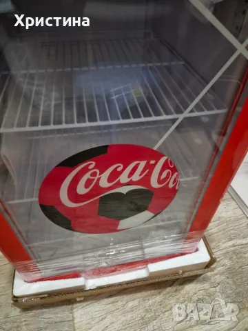 Мини хладилник на Кока Кола Coca Cola 68l НОВ, снимка 7 - Хладилници - 55756361
