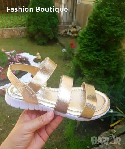 Дамски летни сандали в златисто, снимка 2 - Сандали - 35929103