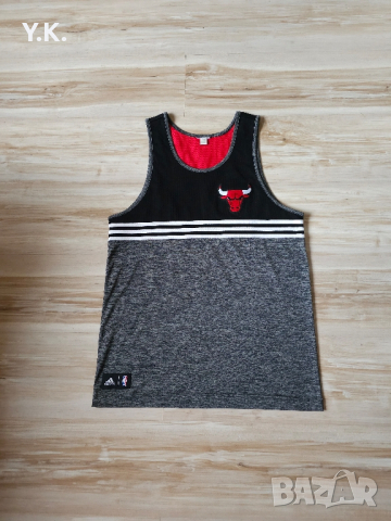 Оригинален мъжки потник Adidas x Chicago Bulls NBA, снимка 1 - Тениски - 44653433