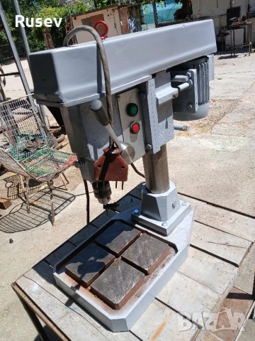      Настолна бормашина Б12 , снимка 1