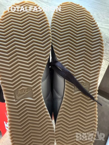Nike Cortez SE , снимка 5 - Маратонки - 51056100