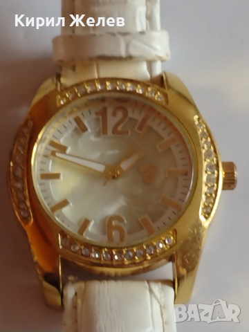 Модерен дамски часовник с кристали Сваровски кожена каишка - 20894