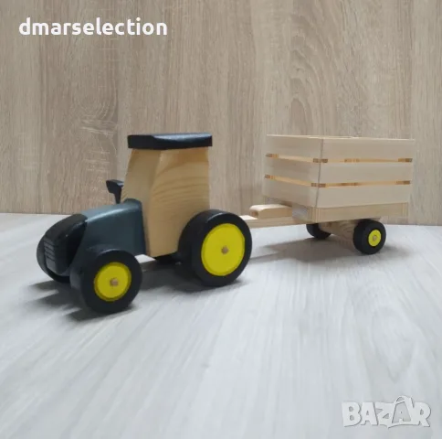 Декоративен дървен трактор с ремарке DMAR 303M3A2, снимка 2 - Колекции - 56202305