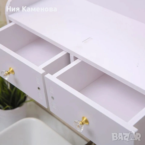 Огледало за грим с място за съхранение – елегантно и спестяващо място решение за баня и спалня, снимка 4 - Тоалетки - 53015580