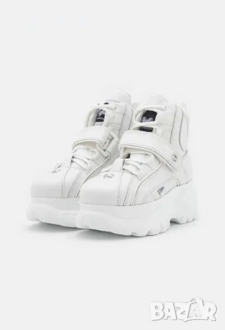 Високи сникърси Buffalo London